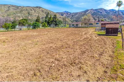 10022 Fremont, Yucaipa, CA 92399 - Photo 48