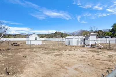 32376 Kentucky, Yucaipa, CA 92399 - Photo 26