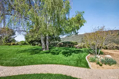 13046 Oak Crest, Yucaipa, CA 92399 - Photo 40
