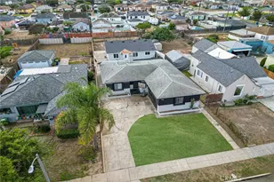 540 W 118th St, Los Angeles, CA 90044 - Photo 1