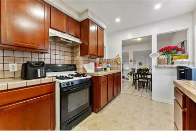 540 W 118th Street, Los Angeles, CA 90044 - Photo 32