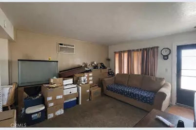 34217 Woods, Barstow, CA 92311 - Photo 6