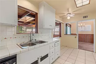5218 Veronica St, Los Angeles, CA 90008 - Photo 12