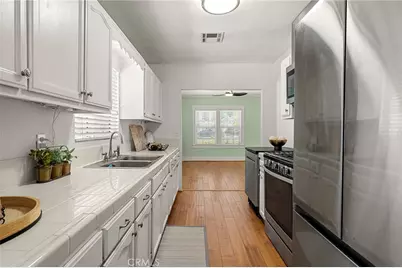 4390 Edgewood, Riverside, CA 92506 - Photo 12