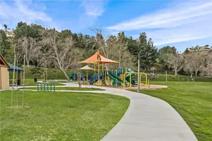 1559 San Fernando Dr, Corona, CA 92882 - Photo 44