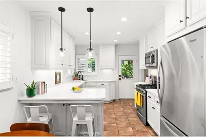 74 N N Buena Vista, Redlands, CA 92373 - Photo 16