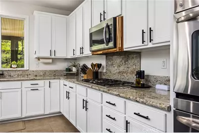 35595 Desert Rose Way, Lake Elsinore, CA 92532 - Photo 18