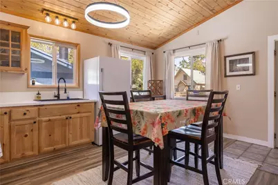 196 Sunset Lane, Sugarloaf, CA 92386 - Photo 4