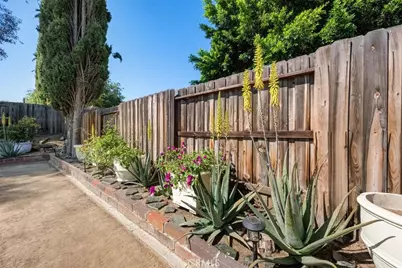 2078 Woodlawn, Corona, CA 92882 - Photo 34