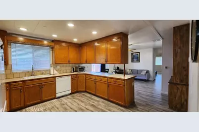 28799 Via Playa Del Rey, Murrieta, CA 92563 - Photo 6