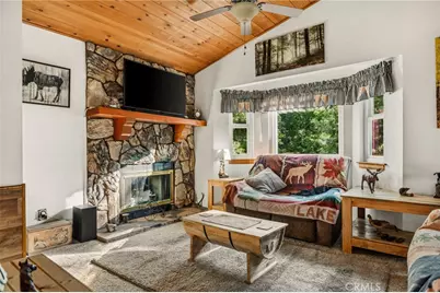 23730 Scenic, Crestline, CA 92325 - Photo 2