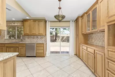 5695 N Yosemite, San Bernardino, CA 92407 - Photo 10