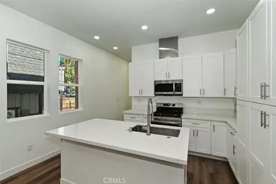 911 Sugarloaf, Big Bear City, CA 92314 - Photo 10