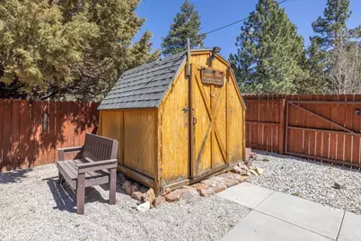 457 E Mountain View, Big Bear City, CA 92314 - Photo 20