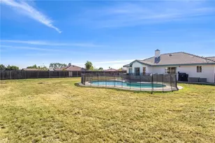 12329 Paradise Ln, Yucaipa, CA 92399 - Photo 24
