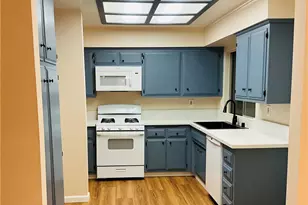 1126 Lucerne, Hemet, CA 92543 - Photo 2