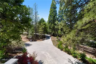 635 Grass Valley Dr, Lake Arrowhead, CA 92352 - Photo 24