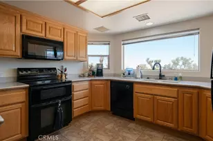 8920 Del Monte Ave, Yucca Valley, CA 92284 - Photo 16
