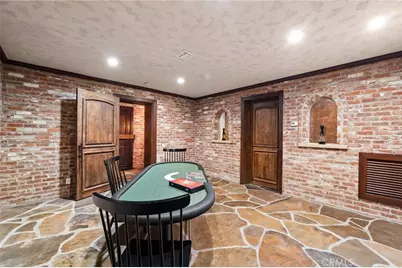 1688 Dwight, Redlands, CA 92373 - Photo 36