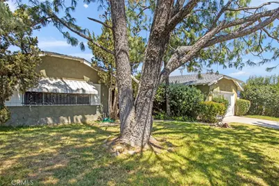 450 W Cromwell, Rialto, CA 92376 - Photo 2