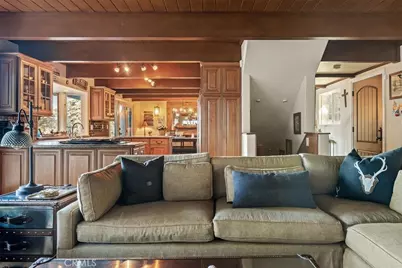 28906 Palisades Drive, Lake Arrowhead, CA 92352 - Photo 6