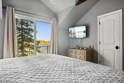 28906 Palisades Drive, Lake Arrowhead, CA 92352 - Photo 24