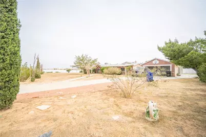 11020 Viento Pl, Apple Valley, CA 92308 - Photo 8
