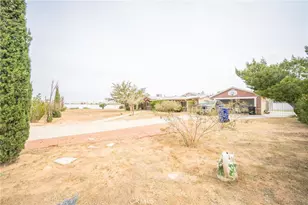 11020 Viento Pl, Apple Valley, CA 92308 - Photo 8