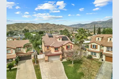 12319 Parkside Cir, Yucaipa, CA 92399 - Photo 2