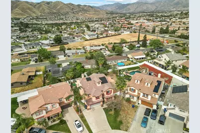 12319 Parkside Cir, Yucaipa, CA 92399 - Photo 4