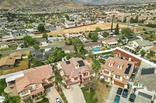 12319 Parkside Cir, Yucaipa, CA 92399 - Photo 4