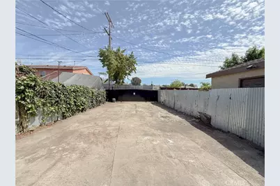 10346 Kalmia Street, Los Angeles, CA 90002 - Photo 18