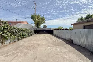 10346 Kalmia St, Los Angeles, CA 90002 - Photo 18