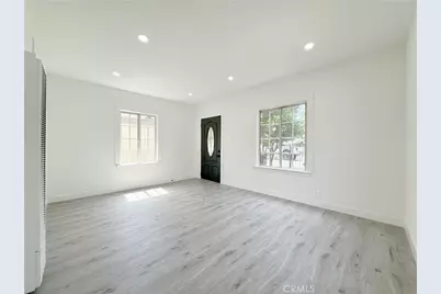 10346 Kalmia Street, Los Angeles, CA 90002 - Photo 4