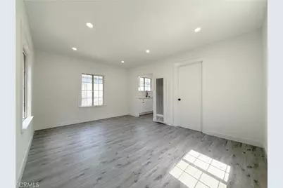 10346 Kalmia Street, Los Angeles, CA 90002 - Photo 6