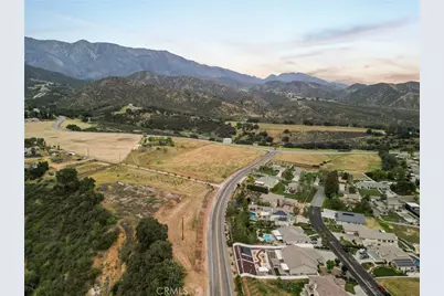 38256 Wild Poppy, Yucaipa, CA 92399 - Photo 14