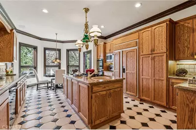 747 Brentwood, Lake Arrowhead, CA 92352 - Photo 8
