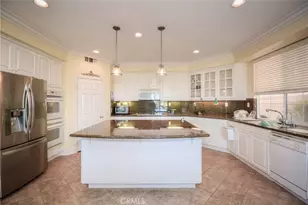 45316 Saint Tisbury, Temecula, CA 92592 - Photo 10