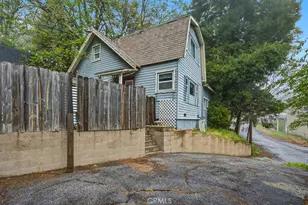 482 Zuger Ct, Crestline, CA 92325 - Photo 4