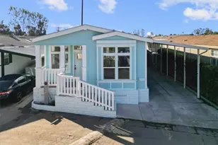 7652 Garfield Ave, Huntington Beach, CA 92648 - Photo 2