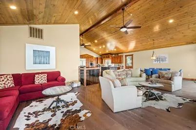 43565 Wolf, Big Bear Lake, CA 92315 - Photo 16