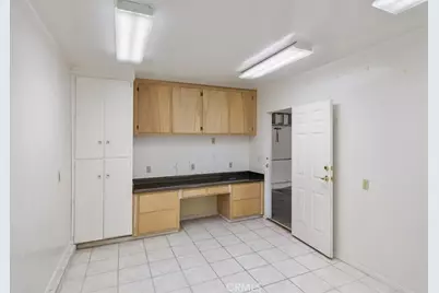 5064 Mariposa Drive, San Bernardino, CA 92404 - Photo 32