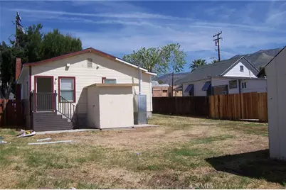 27439 Main, Highland, CA 92346 - Photo 8