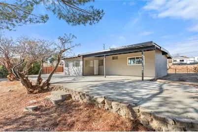 19223 Rocksprings Road, Hesperia, CA 92345 - Photo 2