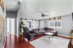 9080 Bloomfield, Cypress, CA 90630 - Photo 6