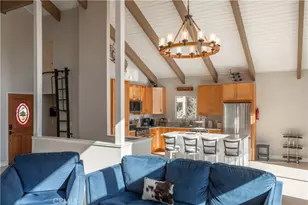 43911 Yosemite Dr, Big Bear Lake, CA 92315 - Photo 12