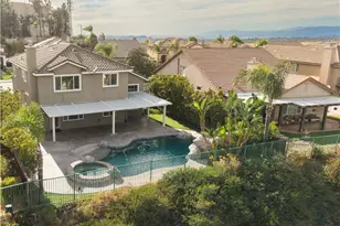 8352 Clover Creek Rd, Riverside, CA 92508 - Photo 38