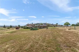 10207 Juniper Ave, Yucaipa, CA 92399 - Photo 58
