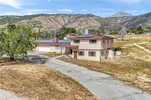 10207 Juniper Ave, Yucaipa, CA 92399 - Photo 2