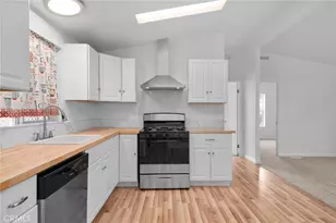 32900 Riverside Dr, Lake Elsinore, CA 92530 - Photo 12